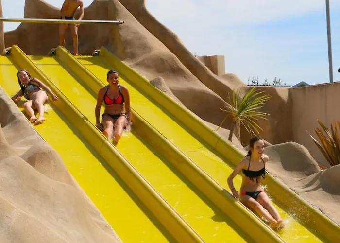 Mobil-home Avec Terrasse A - Api-1-52-1421 Camping