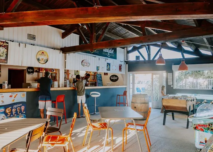 Mobil-home Avec Terrasse A - Api-1-52-1421 La Bernerie-en-Retz